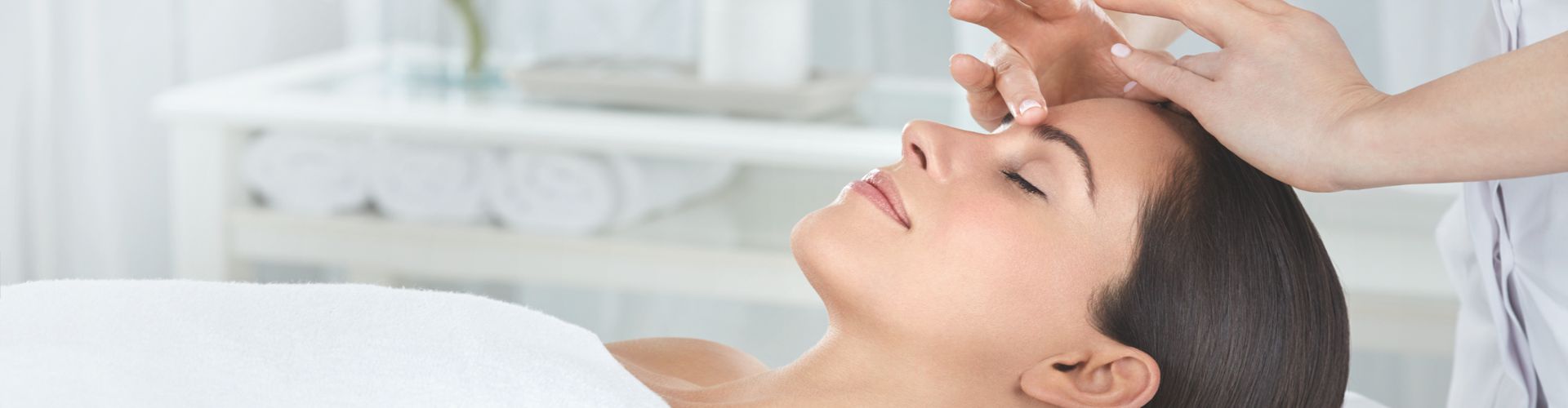 Elemis Facials with clinically proven anti-wrinkle, radiance and resurfacing